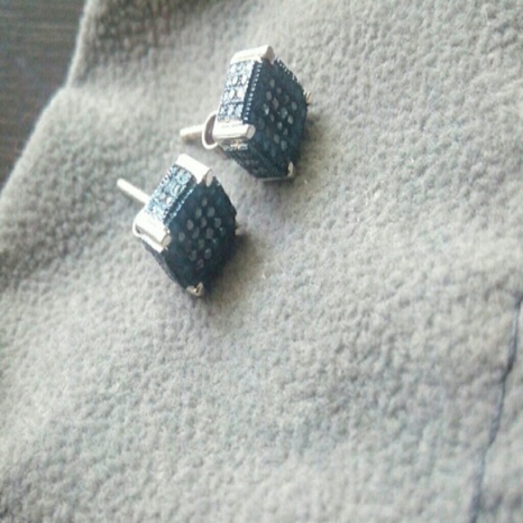 Petite Blue Diamond Earrings New - Picture 6 of 10